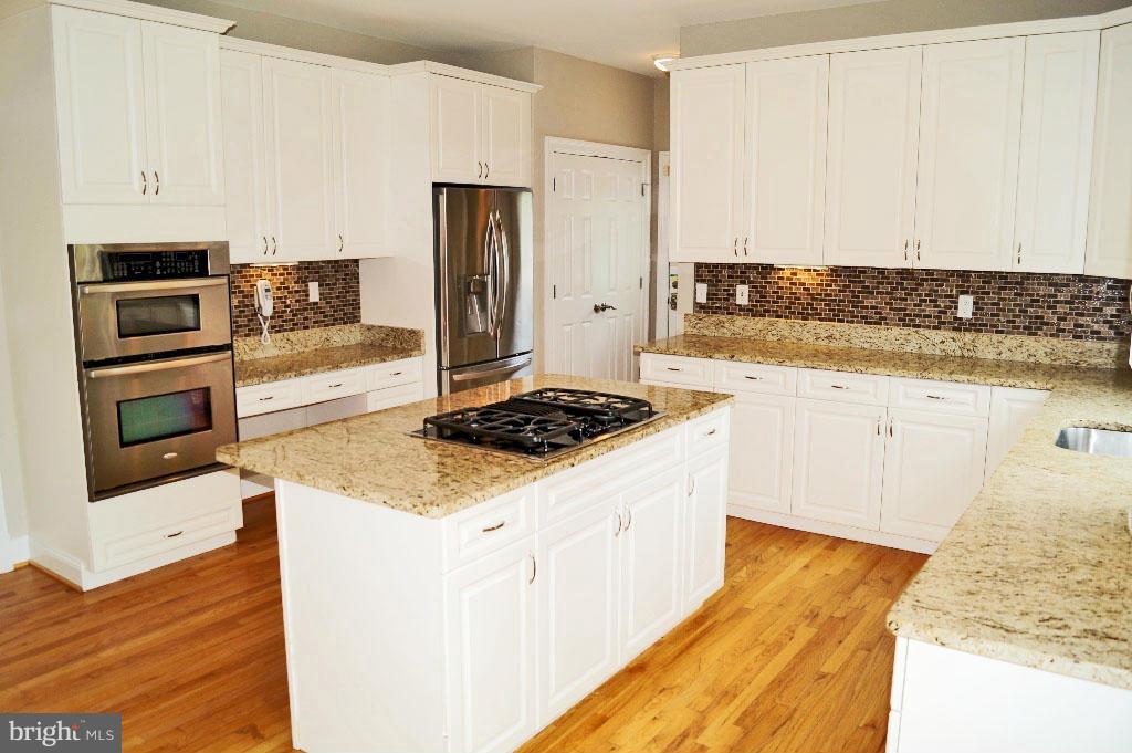 14416 Misty Valley Road Phoenix, MD 21131 - Photo 7 of 30 Kitchen