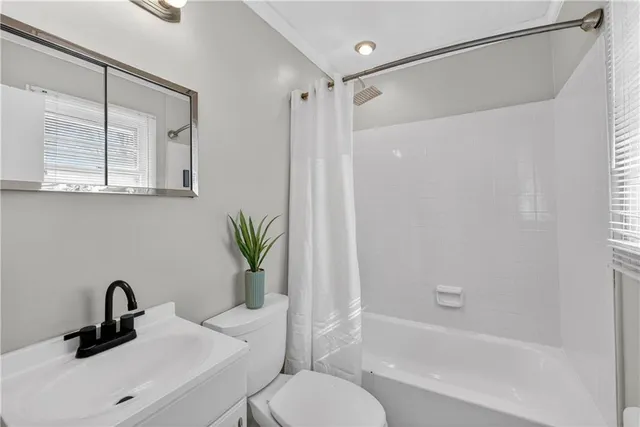 $279,950 | 505 East 90th Terrace, Kansas City, MO 64131