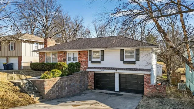 $279,950 | 505 East 90th Terrace, Kansas City, MO 64131