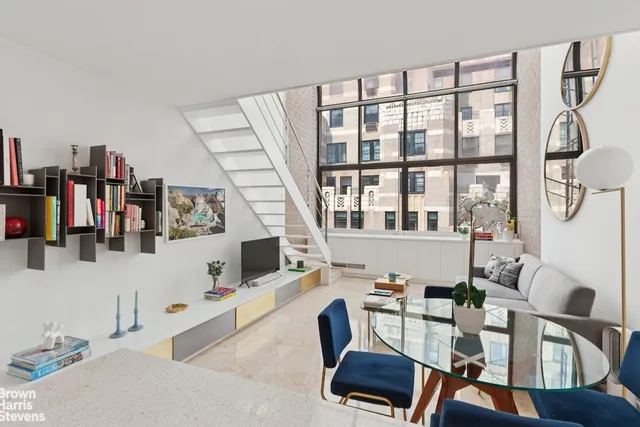 $1,600,000 | 32 East 76th Street, Unit 1403 | Lenox Hill