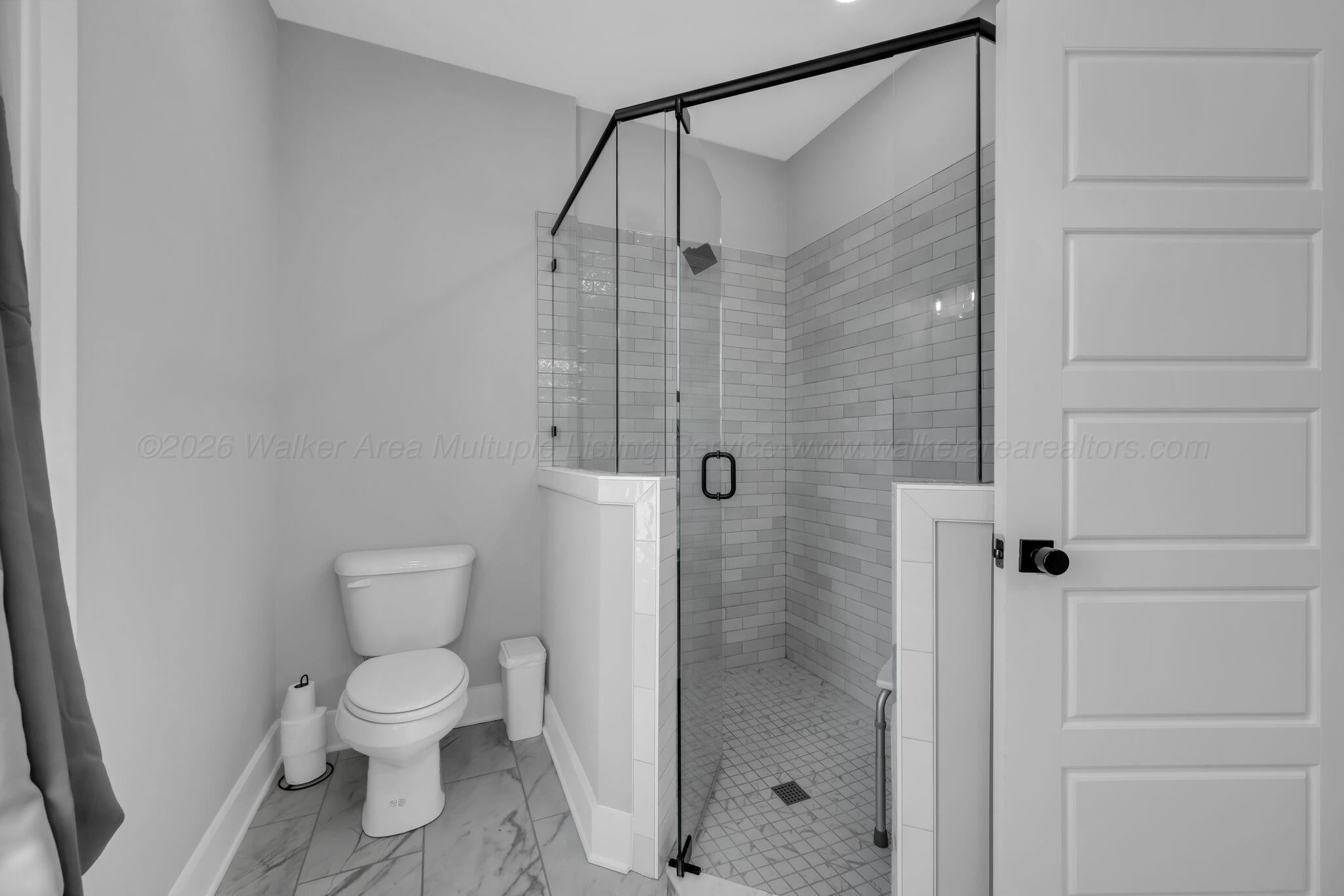 85 Reeses Court Jasper, AL 35503 - Photo 19 of 42 Master Bathroom