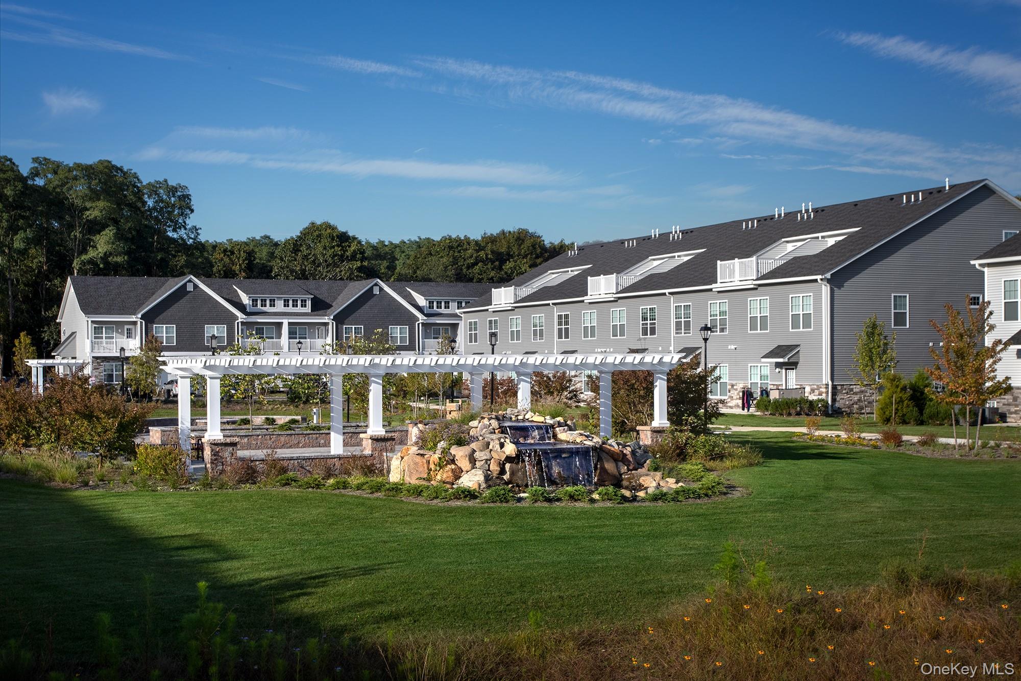 495 Middle Country Road, Unit 28 Selden, NY 11784 - Photo 3 of 5