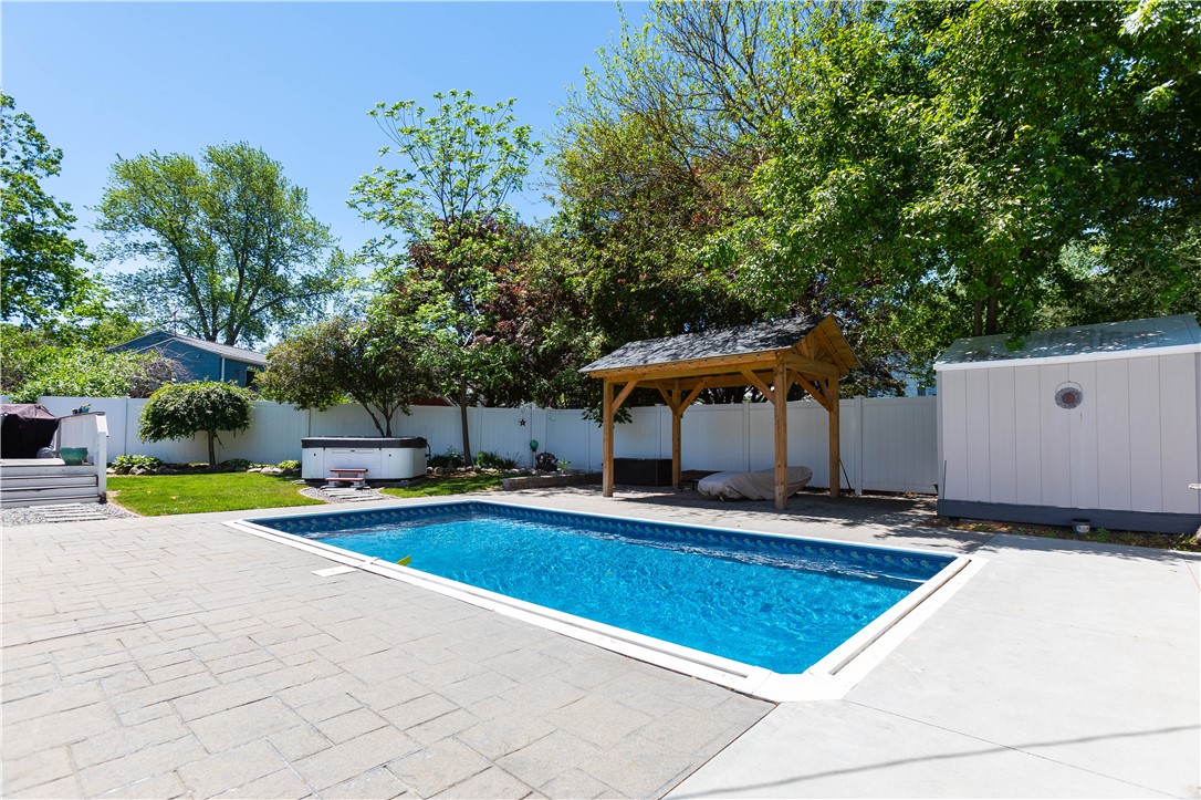 24 Long Pond Road Coventry, RI 02816 - Photo 5 of 24