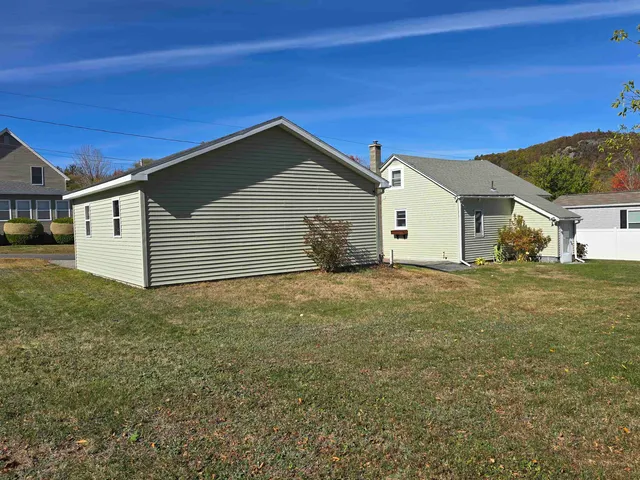 $170,000 | 23 Union Street, Gorham, NH 03581