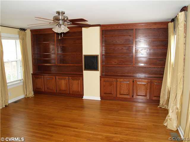 8860 Varina Road Richmond, VA 23231 - Photo 5 of 12 Living Room - Living Room with Custom Bookcases