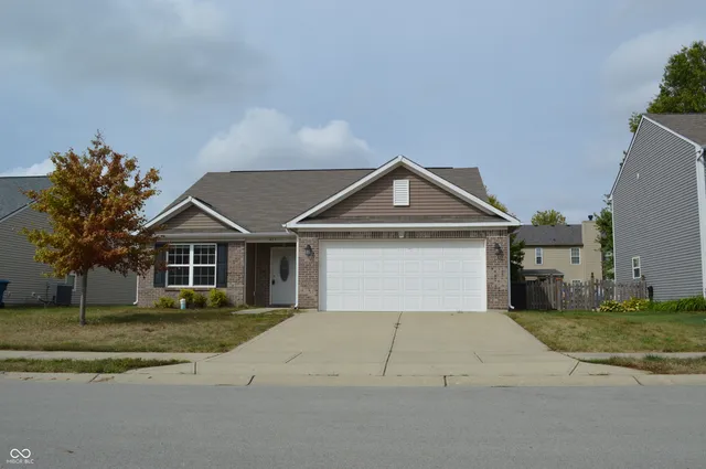 $295,000 | 413 Shade Tree Court, Sheridan, IN 46069