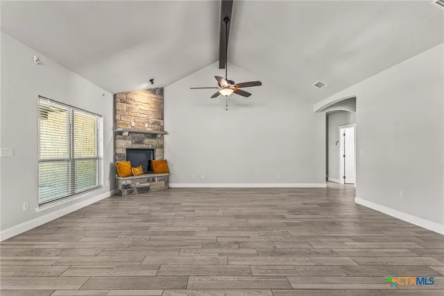 $429,900 | 220 Pecan Meadow Lane, Belton, TX 76513