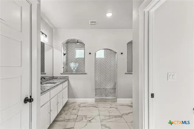 $429,900 | 220 Pecan Meadow Lane, Belton, TX 76513