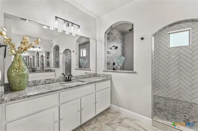 $429,900 | 220 Pecan Meadow Lane, Belton, TX 76513