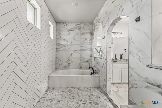 $429,900 | 220 Pecan Meadow Lane, Belton, TX 76513