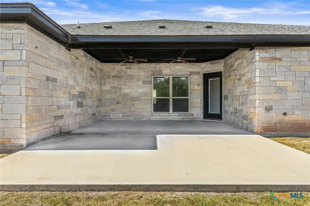 $429,900 | 220 Pecan Meadow Lane, Belton, TX 76513
