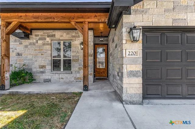 $429,900 | 220 Pecan Meadow Lane, Belton, TX 76513