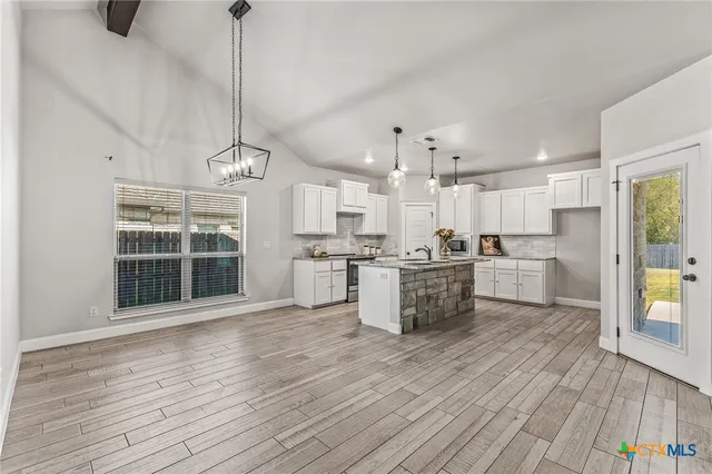 $429,900 | 220 Pecan Meadow Lane, Belton, TX 76513