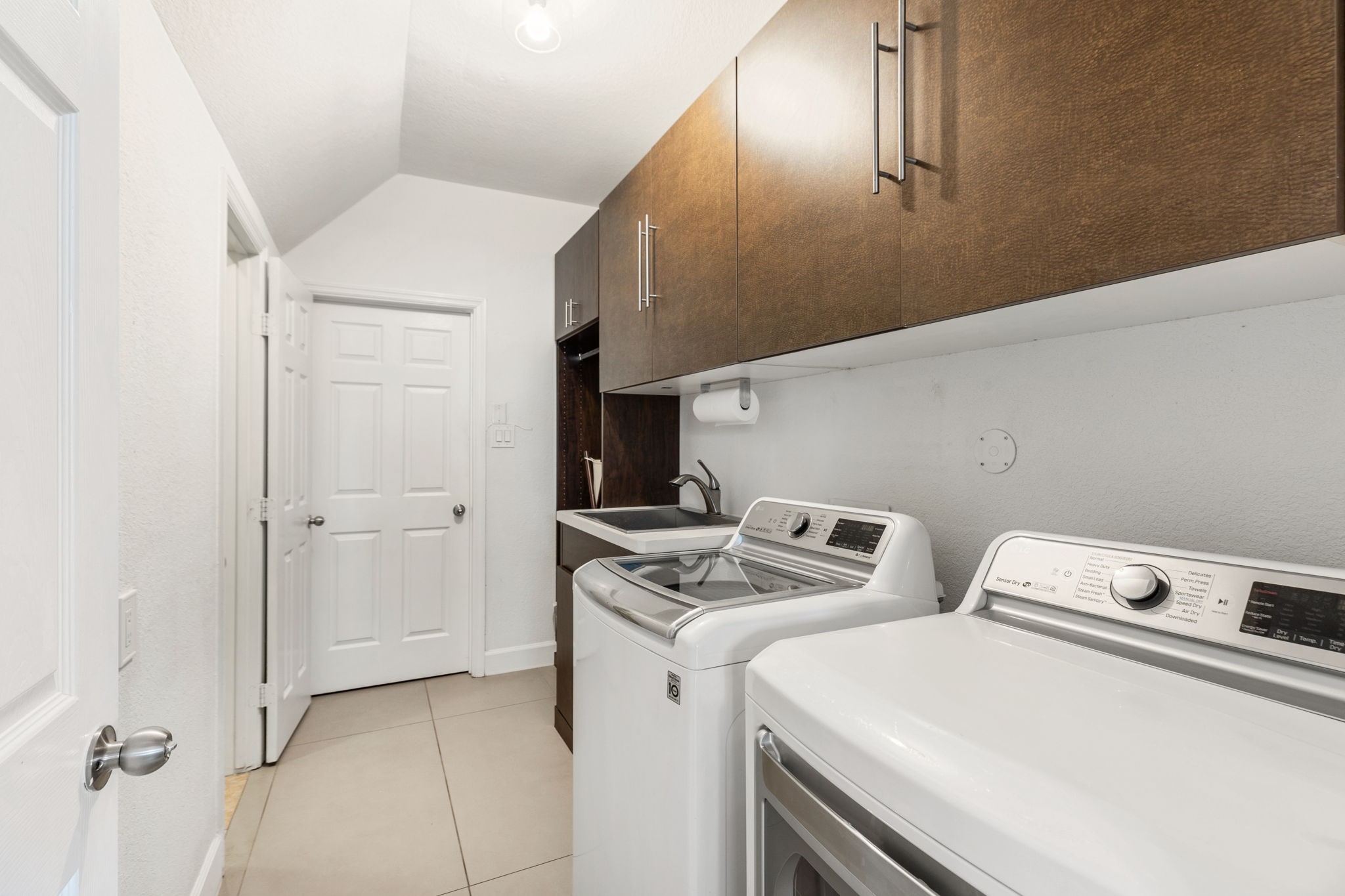 9102 Night Beacon Point Drive Spring, TX 77379 - Photo 16 of 43