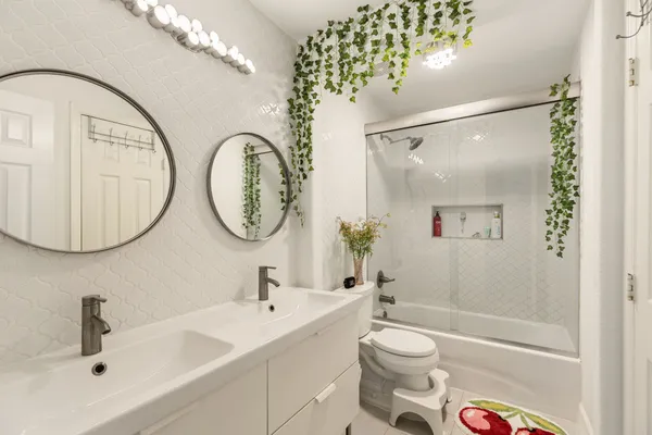 $569,000 | 9102 Night Beacon Point Drive, Spring, TX 77379