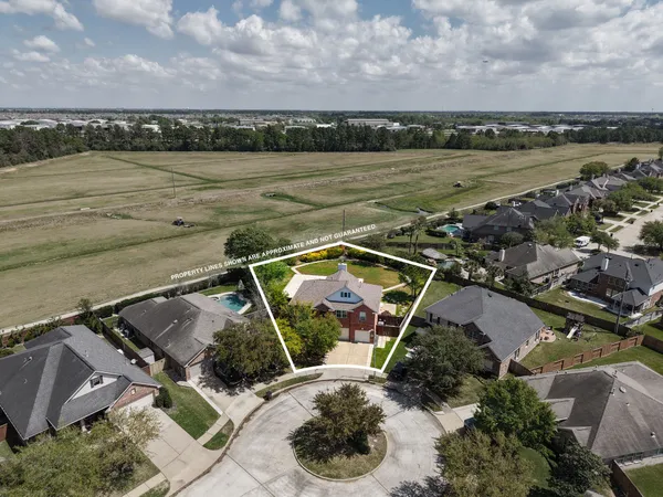 $569,000 | 9102 Night Beacon Point Drive, Spring, TX 77379