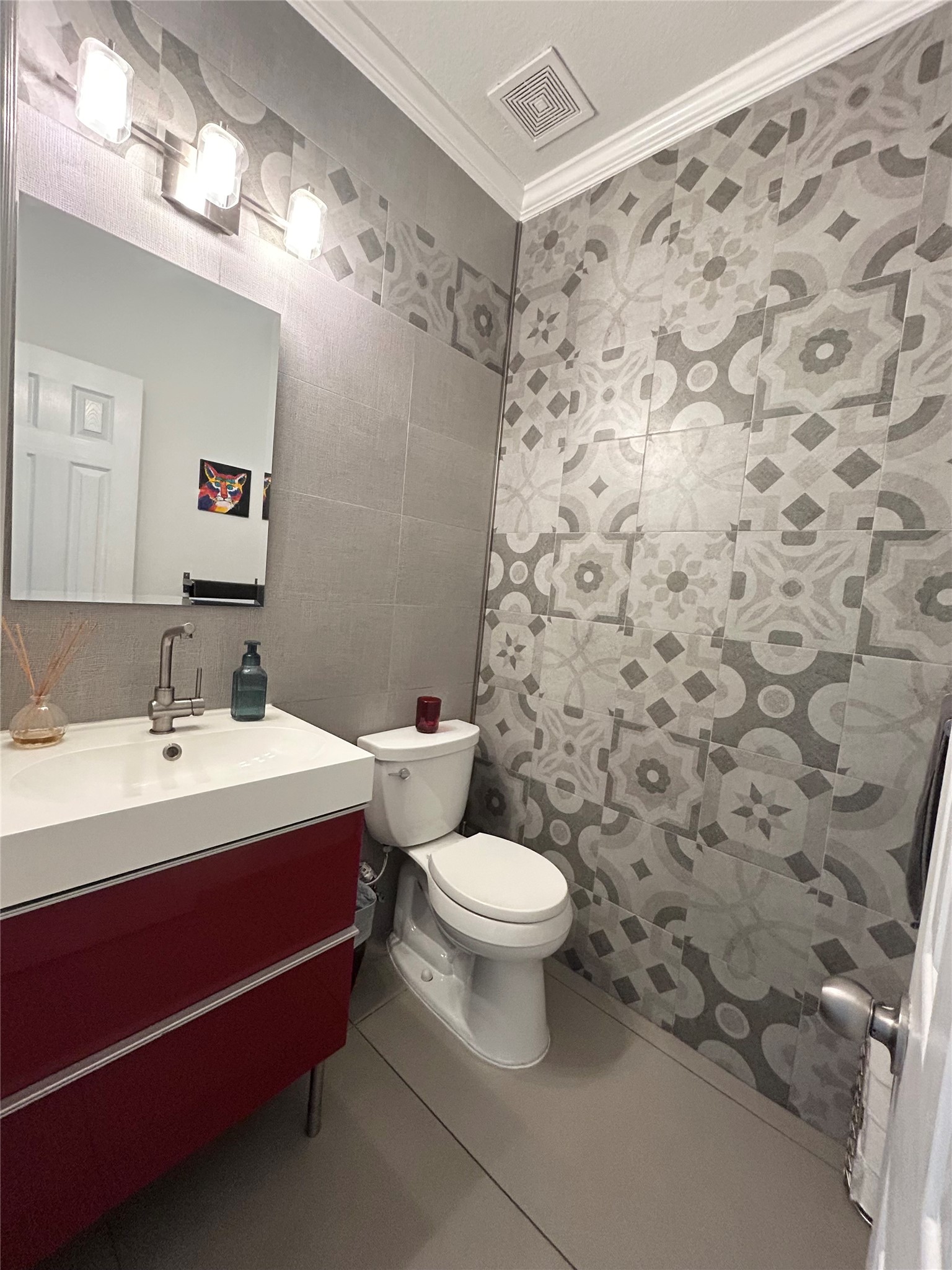 9102 Night Beacon Point Drive Spring, TX 77379 - Photo 5 of 43 1/2 bath