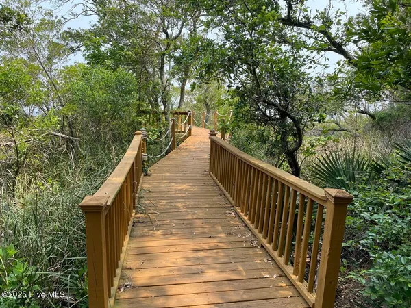 $249,000 | 740 Sandy Point Drive, Beaufort, NC 28516