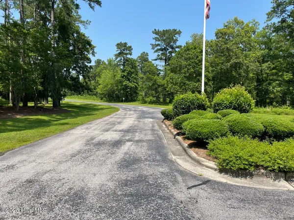 $249,000 | 740 Sandy Point Drive, Beaufort, NC 28516