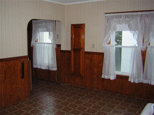 56 Elm Street Webster, MA 01570 - Photo 6 of 12 Gallery Image 6
