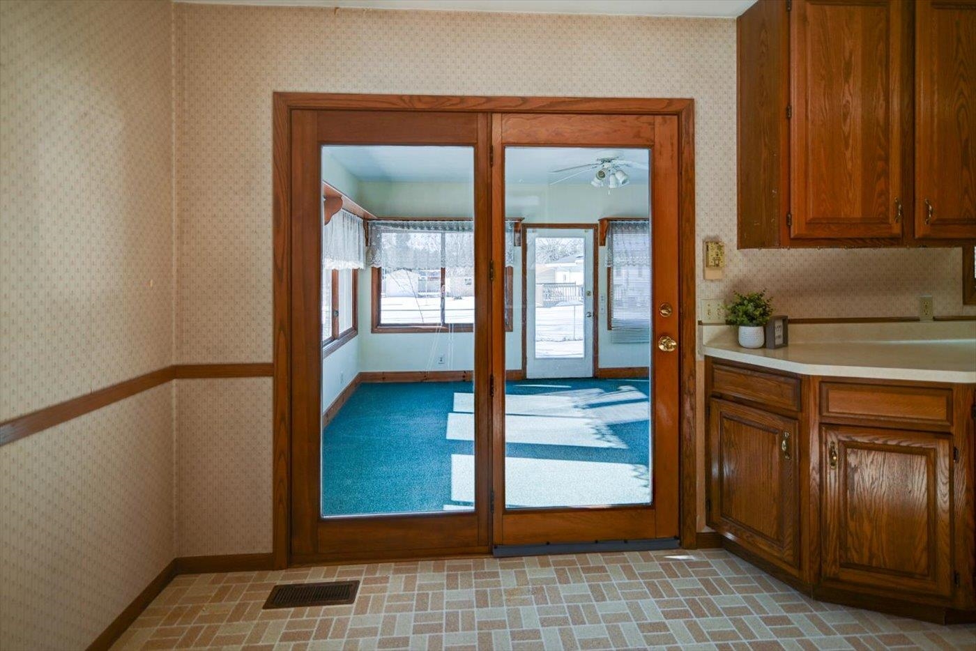 911 Valley Poynette, WI 53955 - Photo 12 of 37