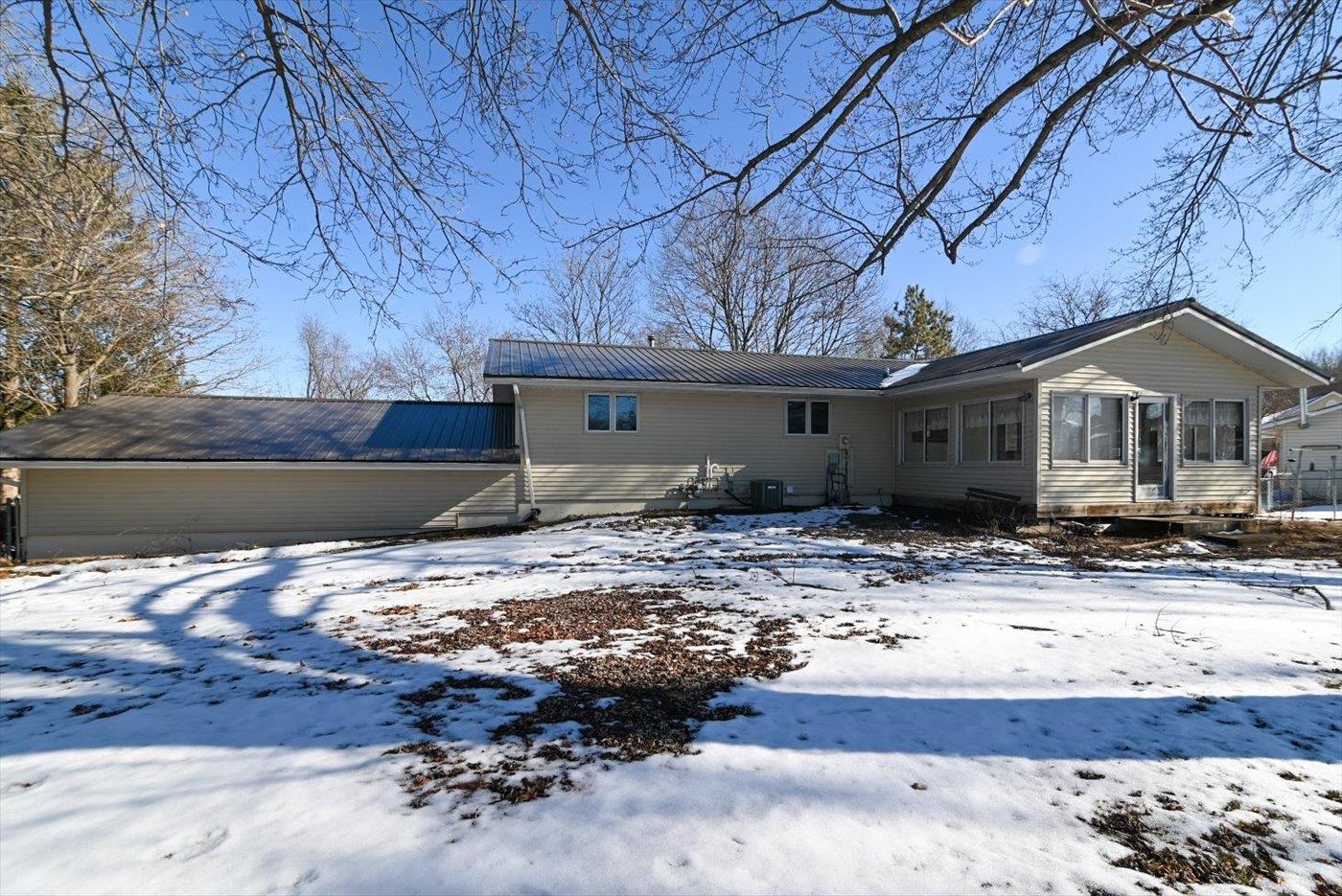 911 Valley Poynette, WI 53955 - Photo 33 of 37