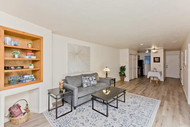 $220,000 | 3150 Lakeside Drive, Unit 206, Grand Junction, CO 81506