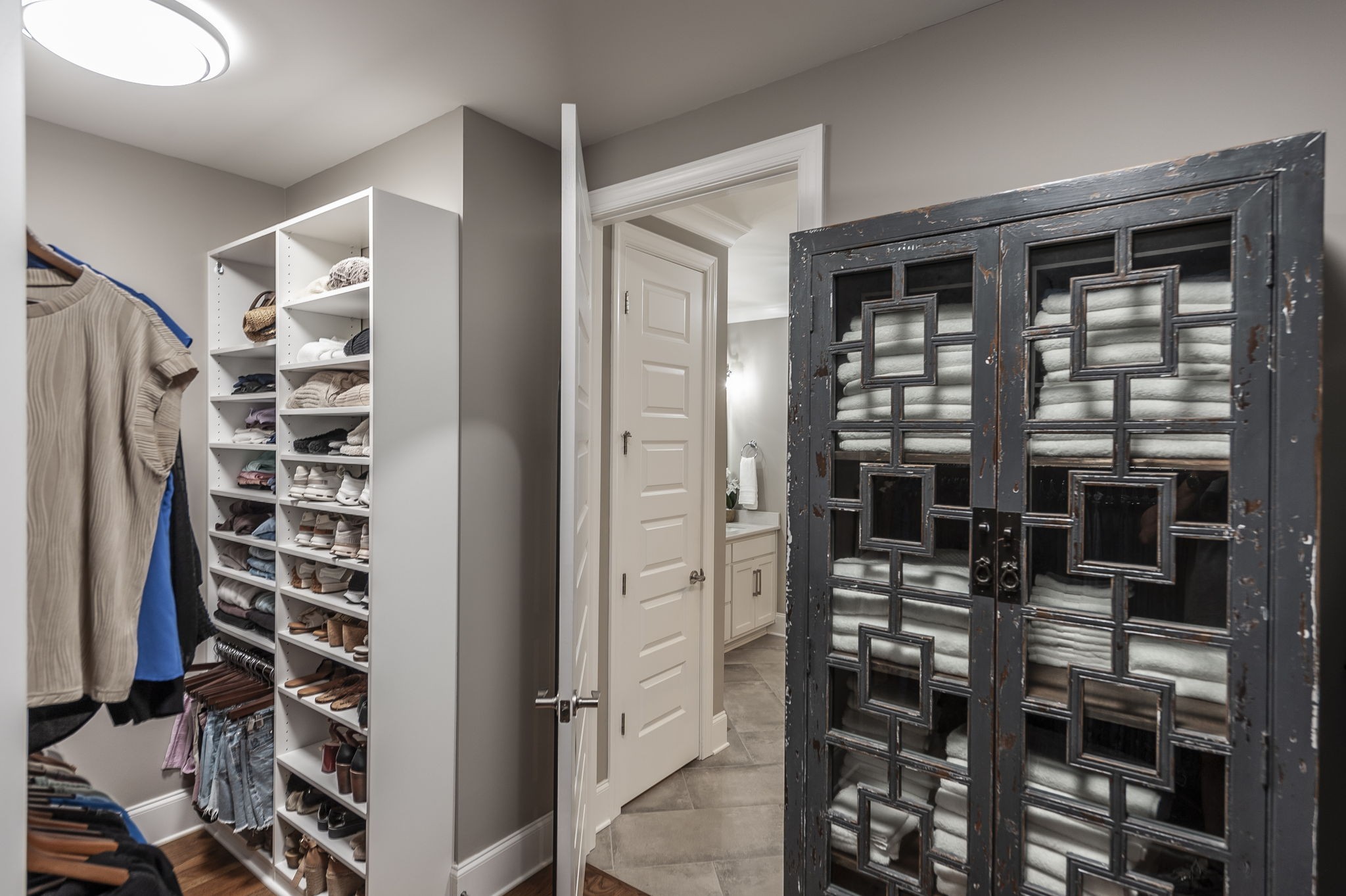 872 Douglas Bend Road Gallatin, TN 37066 - Photo 33 of 80 a view of walk in closet with clothes and shoes