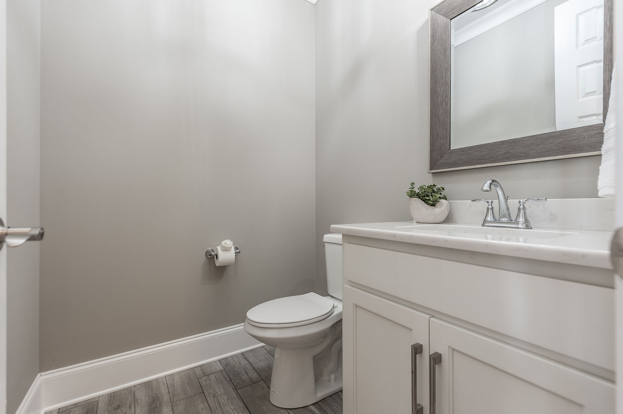 872 Douglas Bend Road Gallatin, TN 37066 - Photo 35 of 80 a bathroom with a sink and a toilet