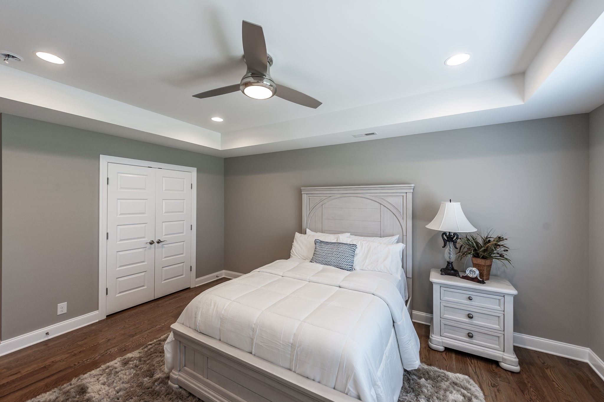 872 Douglas Bend Road Gallatin, TN 37066 - Photo 43 of 80 a bedroom with a bed and a dresser