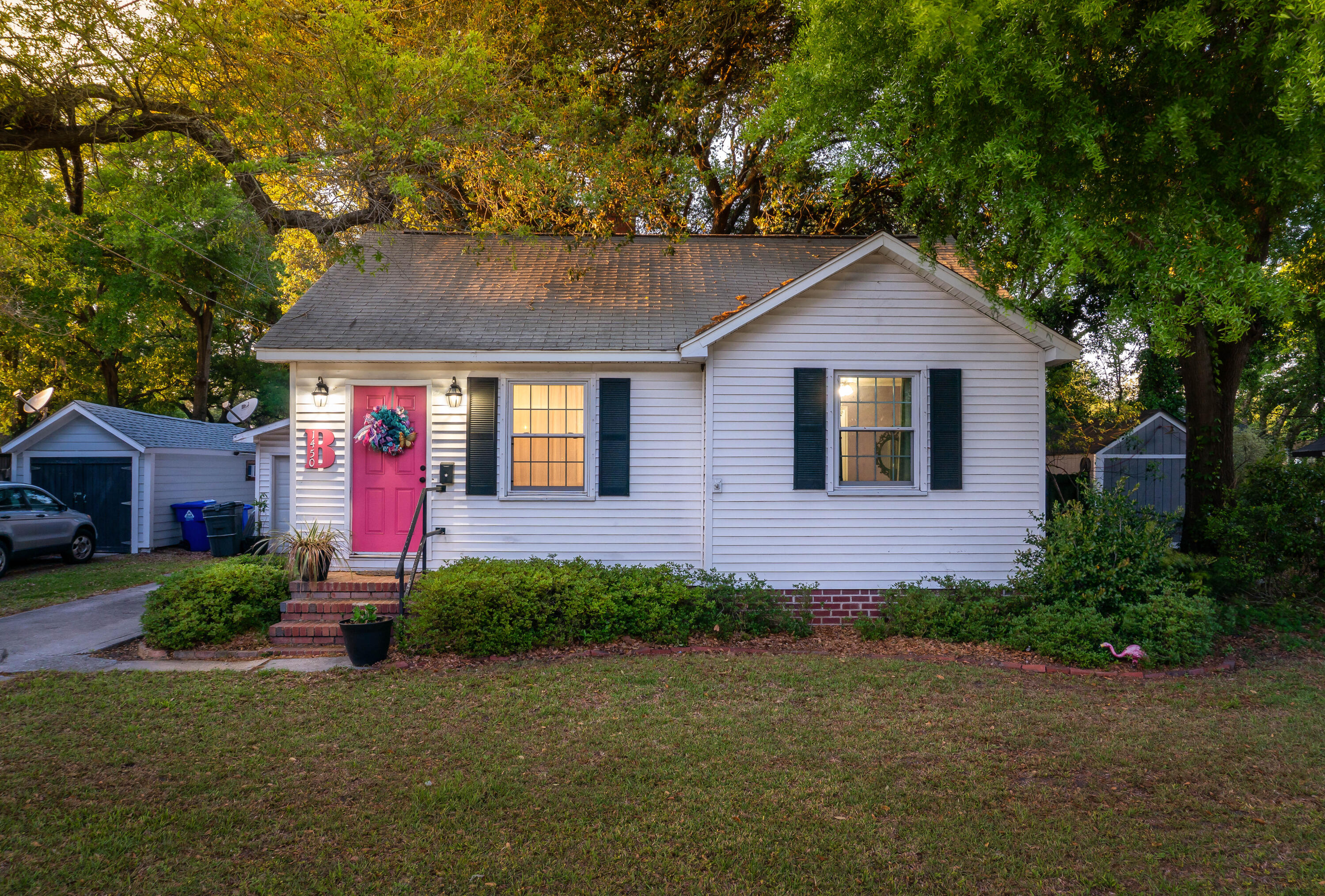 1450 East Montague Ave  