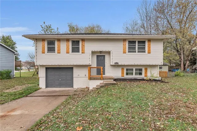 $239,900 | 811 West Street, Lawson, MO 64062