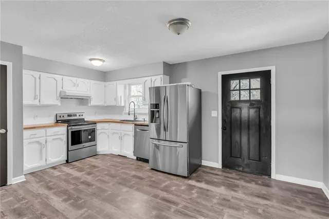 $239,900 | 811 West Street, Lawson, MO 64062