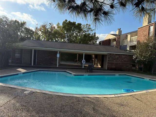 $1,375 | 2501 Gulf Freeway, Unit 262C, Dickinson, TX 77539