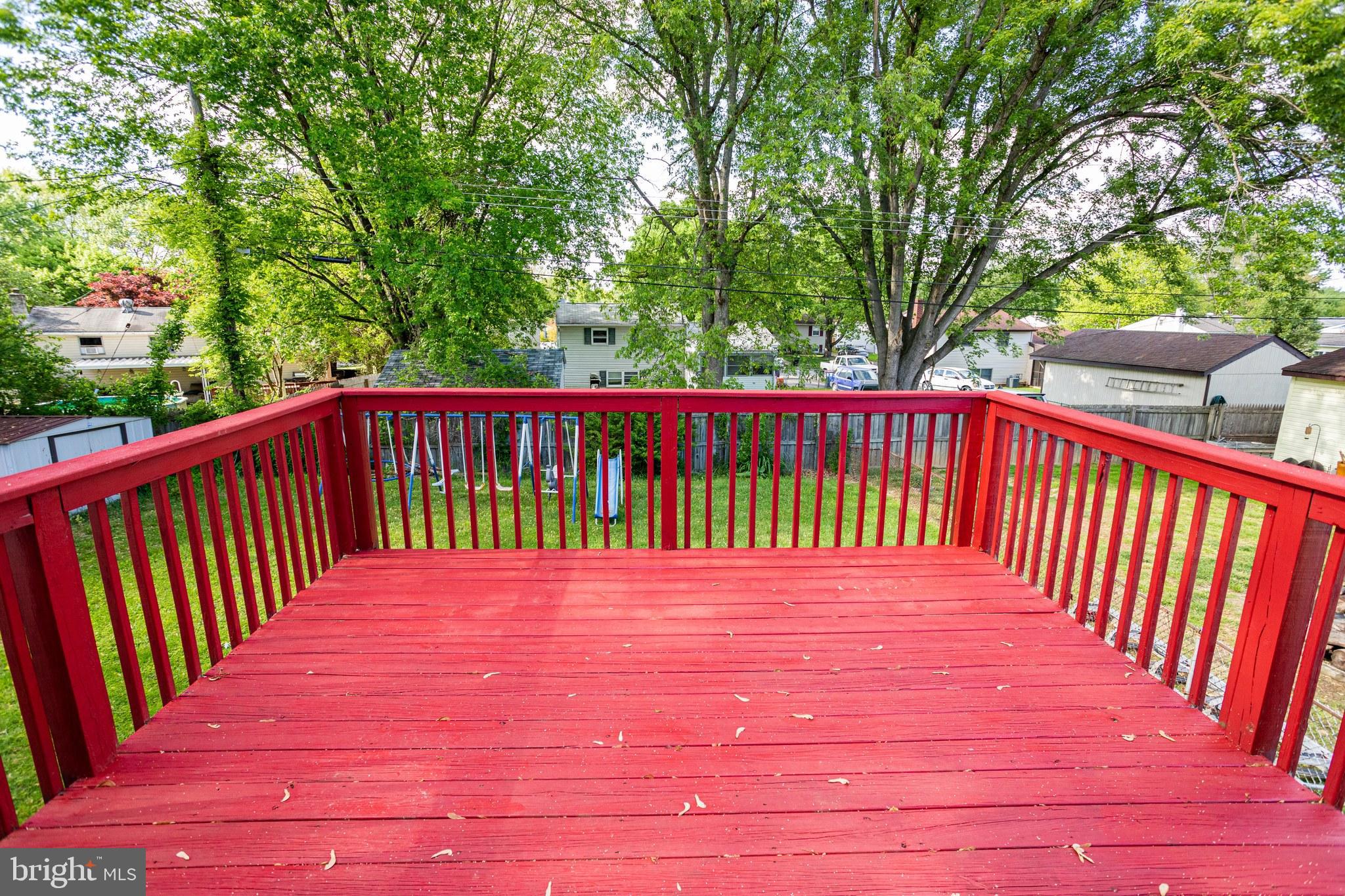 252 Sycamore Road Elkton, MD 21921 - Photo 12 of 17 Back deck