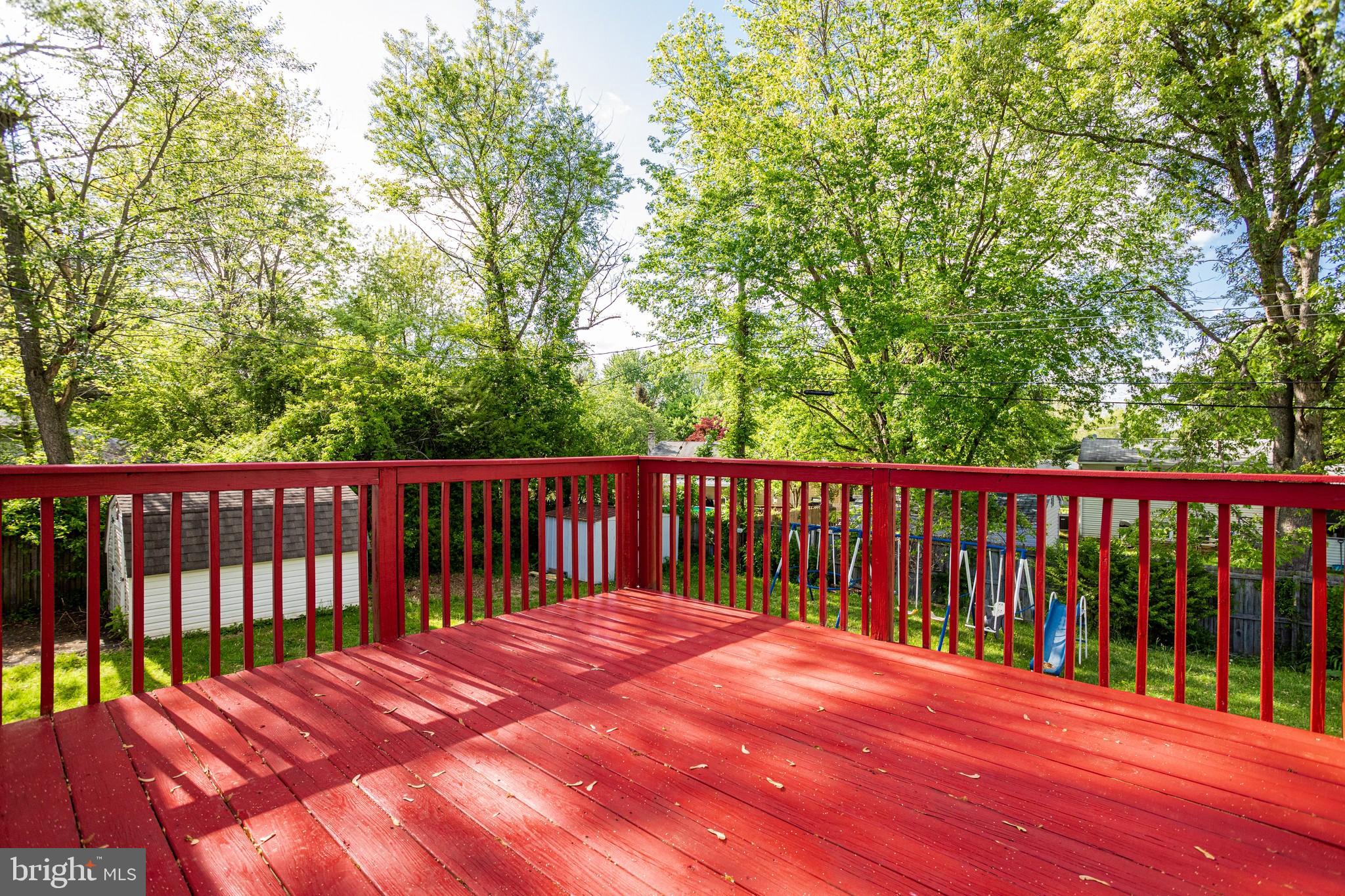 252 Sycamore Road Elkton, MD 21921 - Photo 13 of 17 Back deck