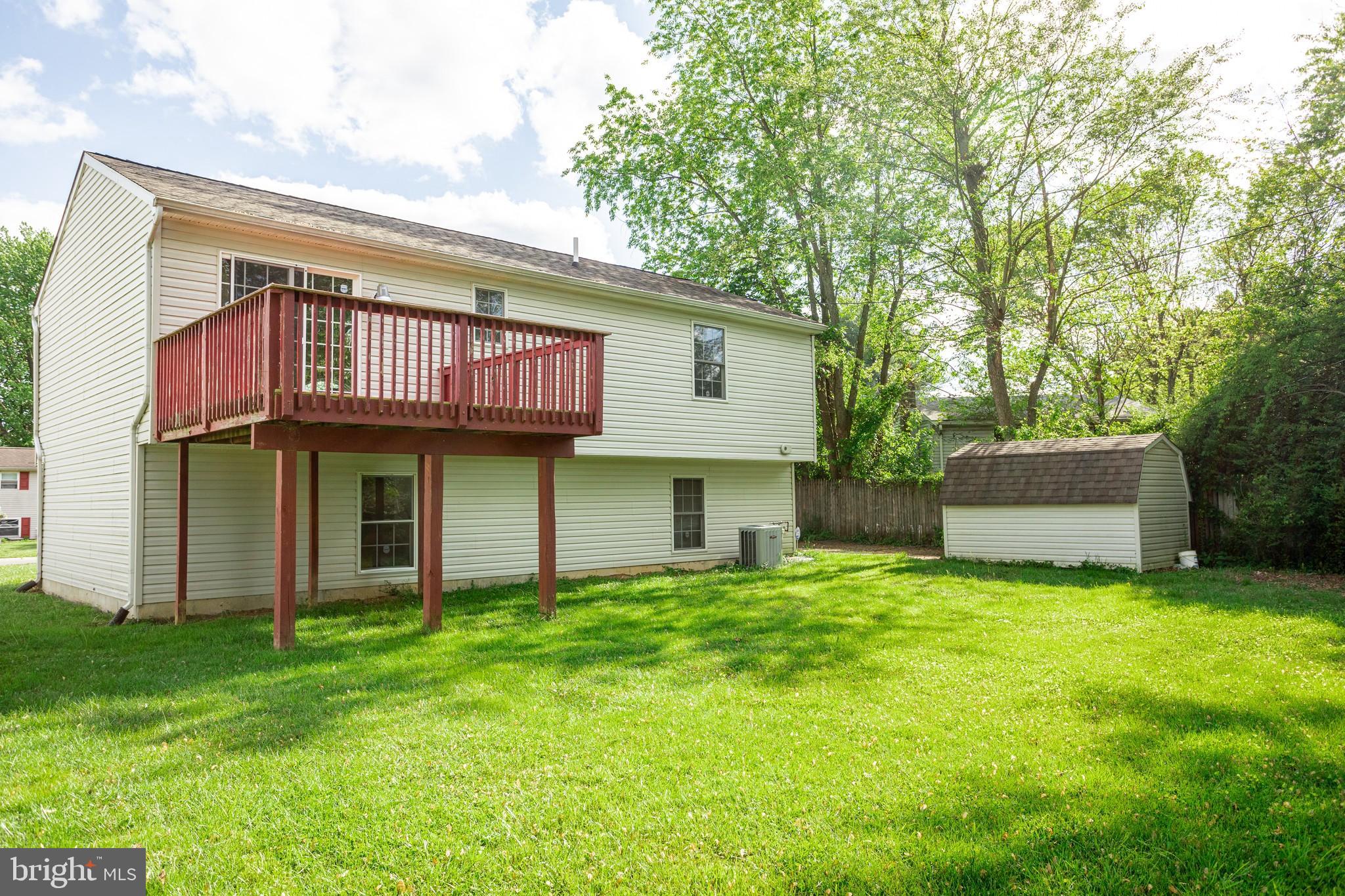 252 Sycamore Road Elkton, MD 21921 - Photo 15 of 17 Angled rear view facing deck off of kitchen