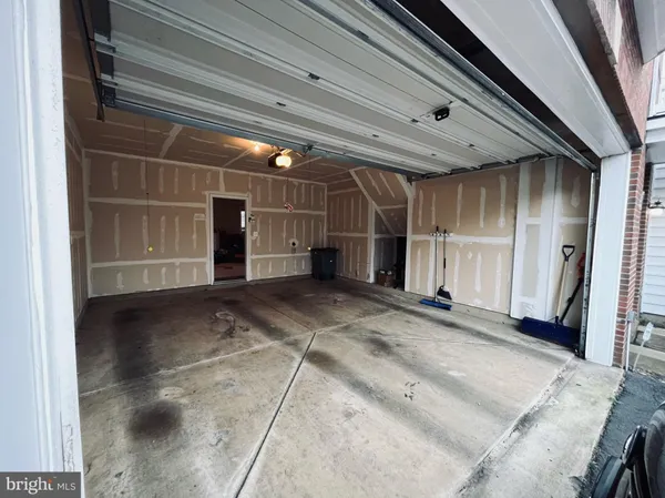 $3,900 | 8829 Blue Royale Lane, Fairfax, VA 22031