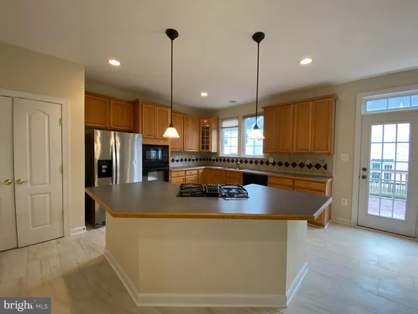 $3,900 | 8829 Blue Royale Lane, Fairfax, VA 22031