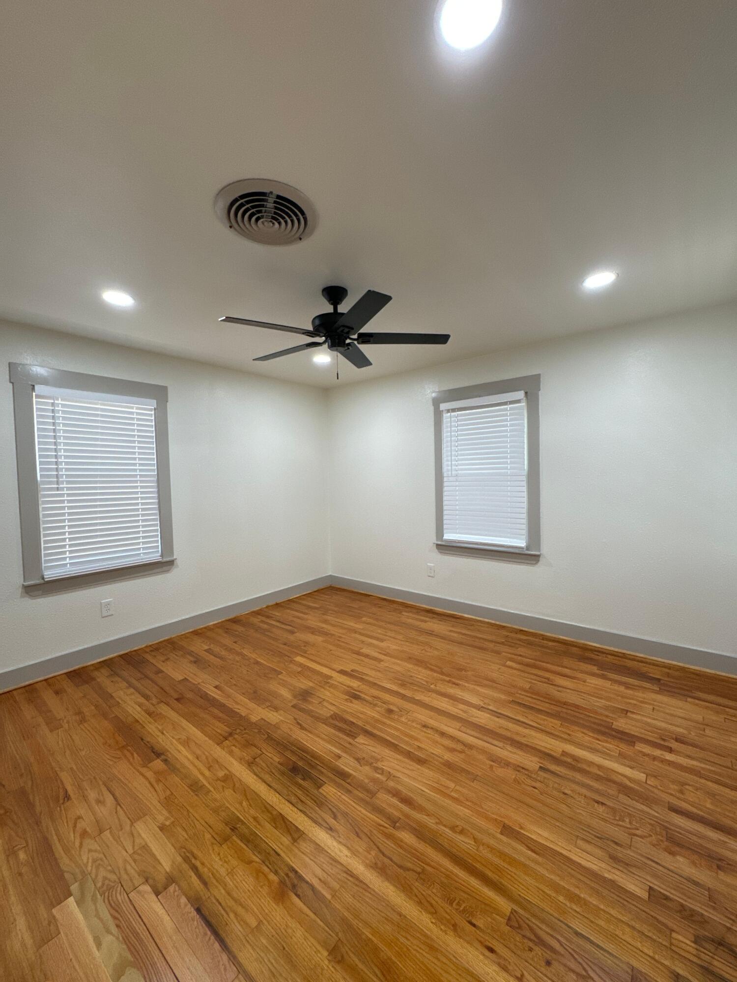 2608 38th Street Lubbock, TX 79413 - Photo 8 of 11 8