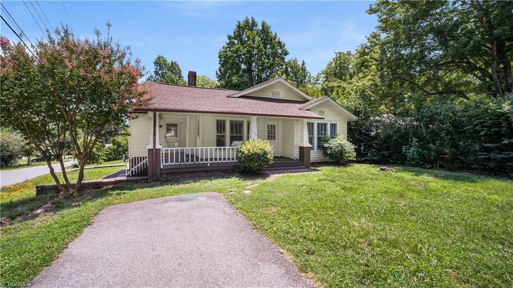 106 Northview Place High Point, NC 27263 - Photo 3 of 50