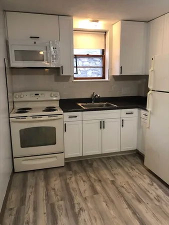 $1,995 | 89 Trapelo Road, Unit 30, Waltham, MA 02452