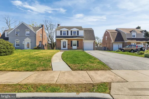 $335,000 | 432 Aldan Avenue, Aldan, PA 19018