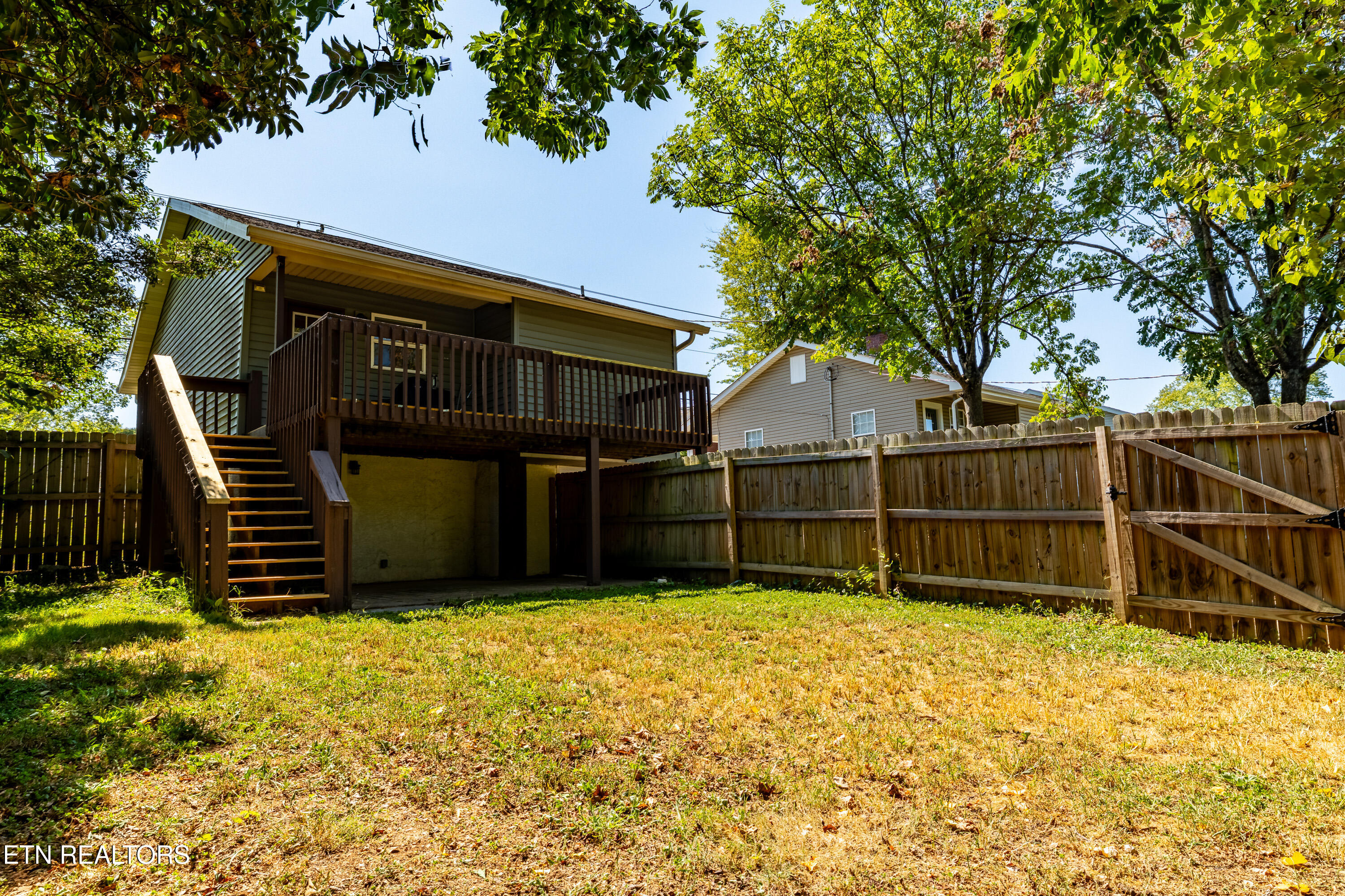 523 East Lincoln Road Alcoa, TN 37701 - Photo 35 of 44 523ELincolnRd-35