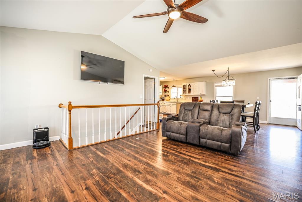 7 Jason Ridge Drive Washington, MO 63090 - Photo 9 of 38