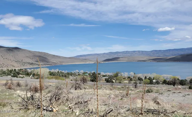 $660,000 | 2000 Highway 395, Gardnerville, NV 89410