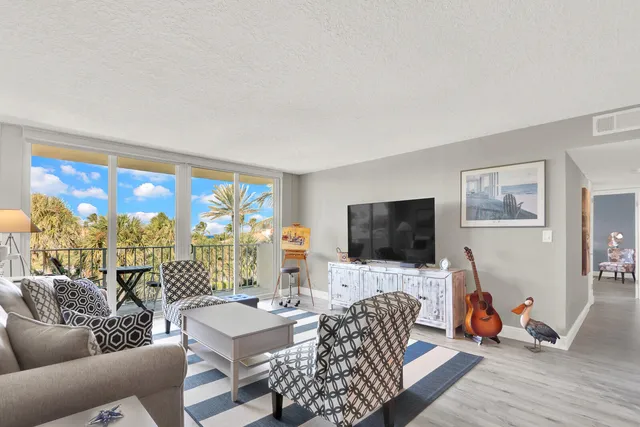 $649,000 | 630 Ocean Drive, Unit 407, Juno Beach, FL 33408