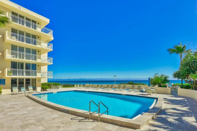 $649,000 | 630 Ocean Drive, Unit 407, Juno Beach, FL 33408
