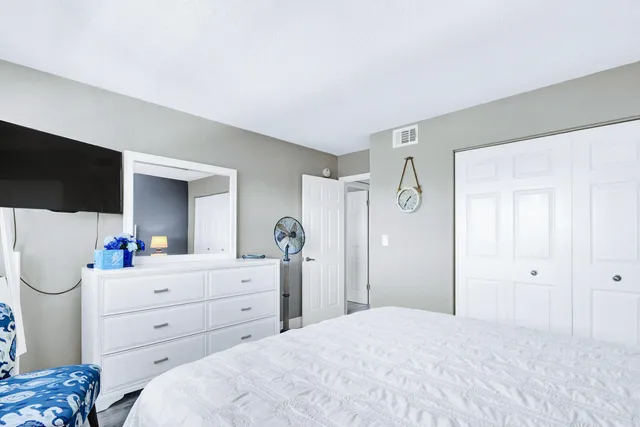 $649,000 | 630 Ocean Drive, Unit 407, Juno Beach, FL 33408