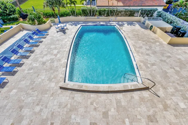 $649,000 | 630 Ocean Drive, Unit 407, Juno Beach, FL 33408